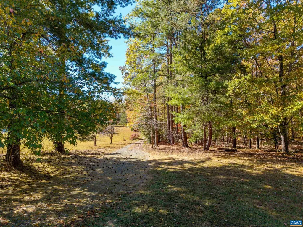 1739 Lindsay Road Gordonsville VA 22942