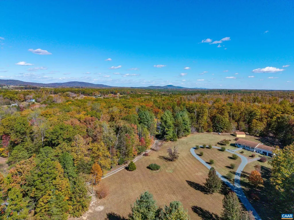 1739 Lindsay Road Gordonsville VA 22942