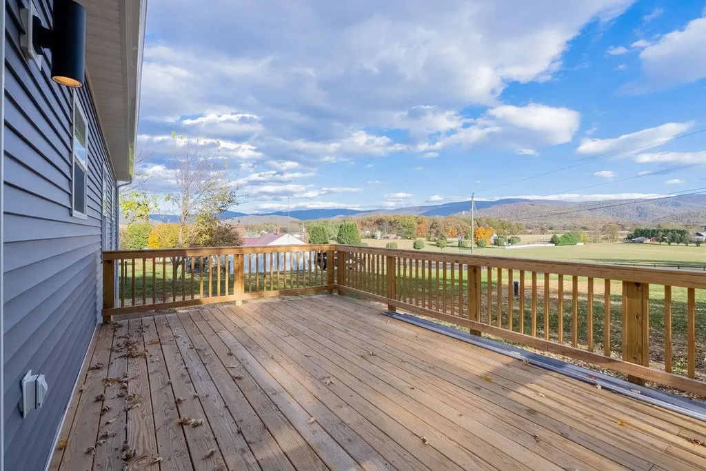 1328 Samuels Road Elkton VA 22827