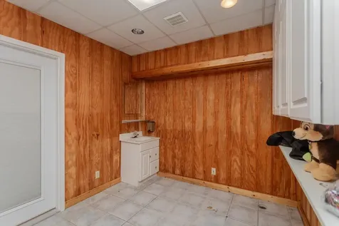 406 West Spotswood Trail Elkton VA 22827