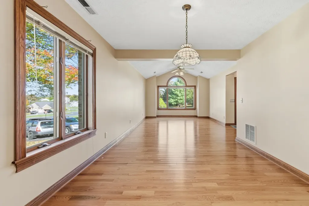 100 Sunbright Drive Bridgewater VA 22812