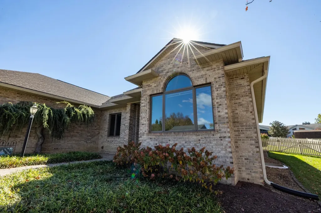 100 Sunbright Drive Bridgewater VA 22812