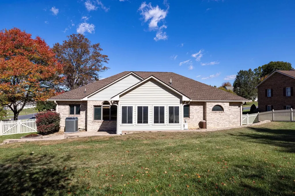 100 Sunbright Drive Bridgewater VA 22812