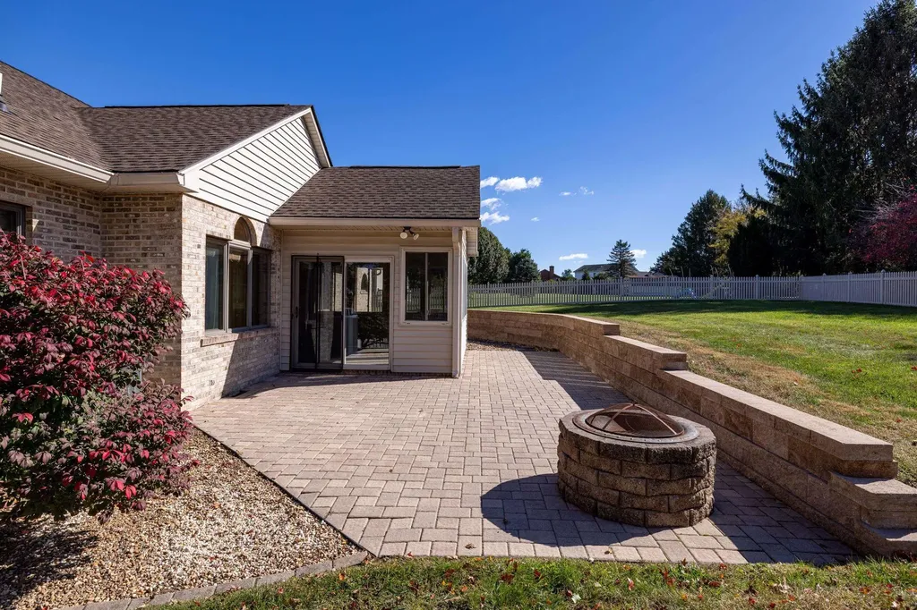 100 Sunbright Drive Bridgewater VA 22812