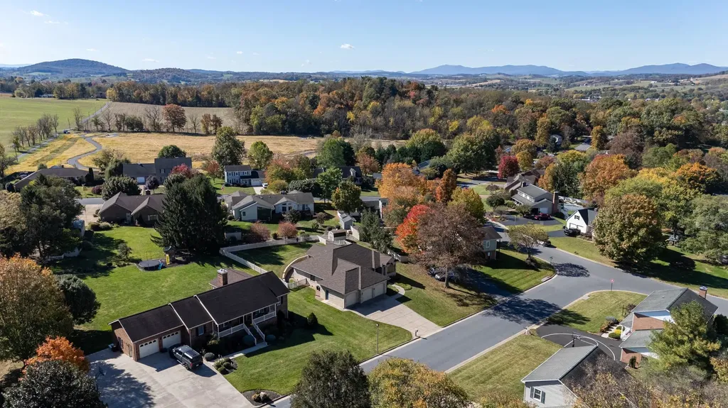 100 Sunbright Drive Bridgewater VA 22812