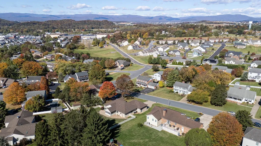 100 Sunbright Drive Bridgewater VA 22812