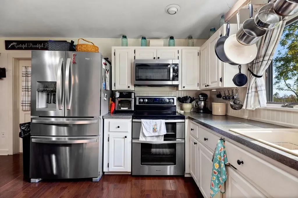 991 Hankey Mountain Highway Churchville VA 24421