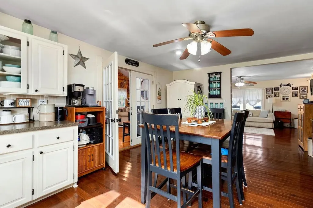 991 Hankey Mountain Highway Churchville VA 24421