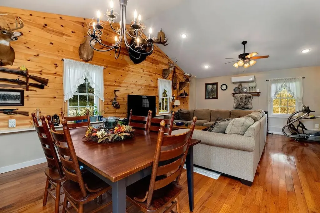 991 Hankey Mountain Highway Churchville VA 24421