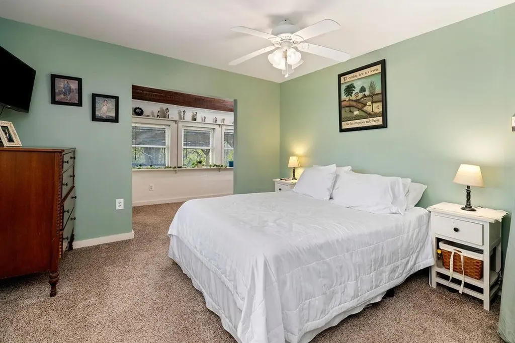 991 Hankey Mountain Highway Churchville VA 24421