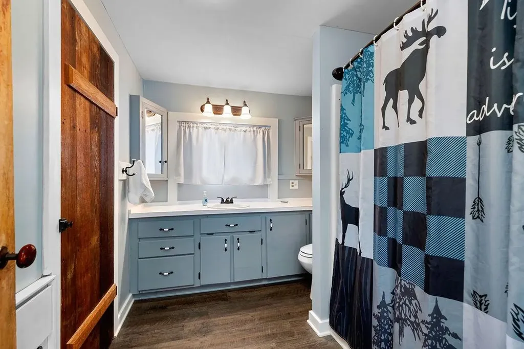 991 Hankey Mountain Highway Churchville VA 24421