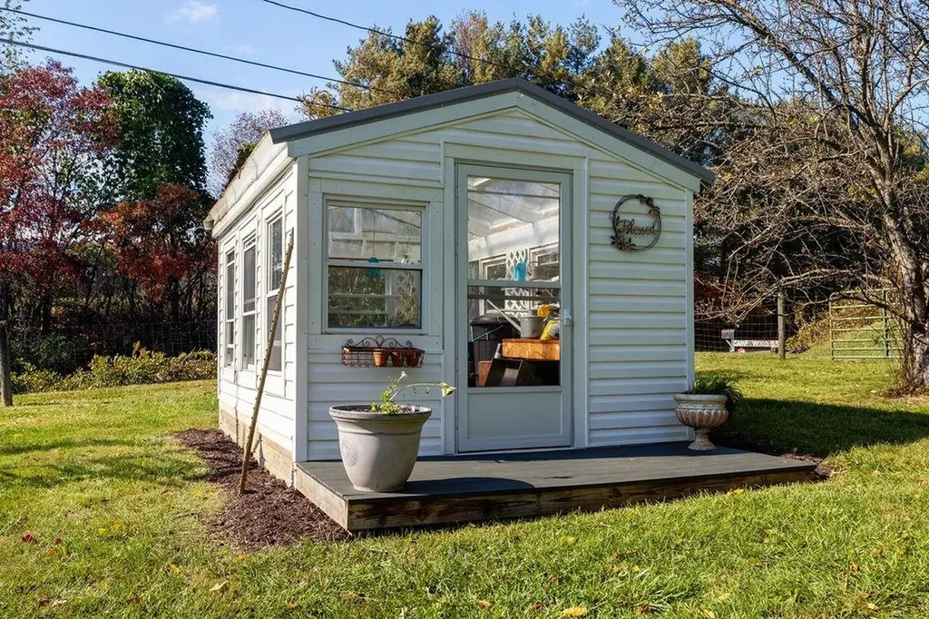 991 Hankey Mountain Highway Churchville VA 24421