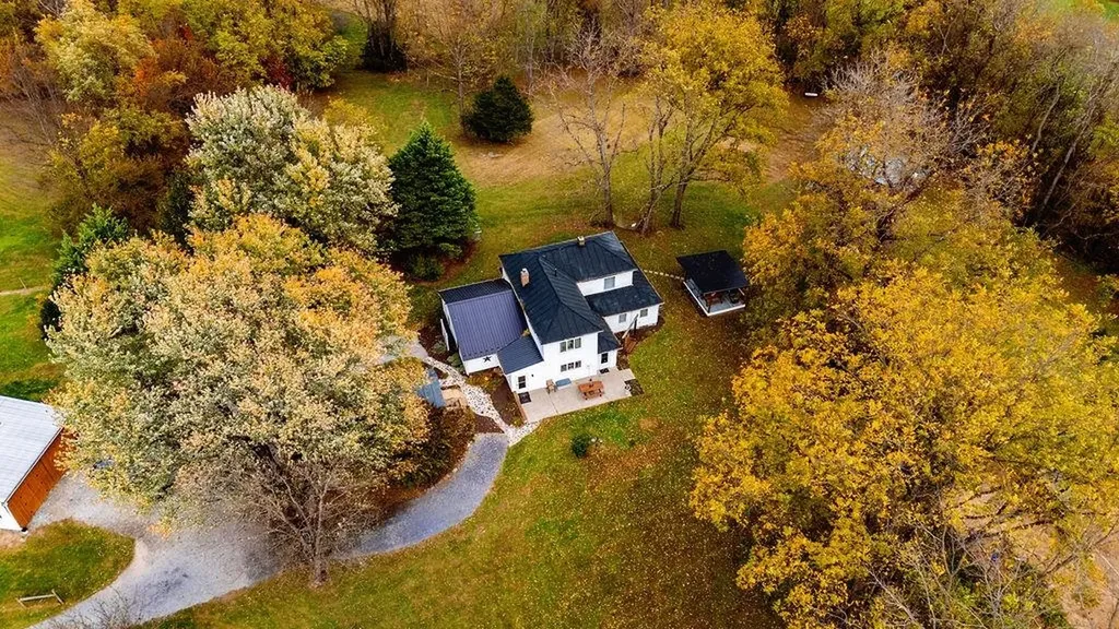 991 Hankey Mountain Highway Churchville VA 24421