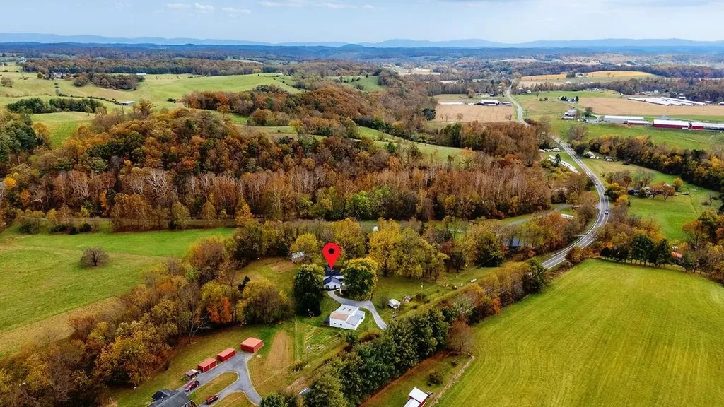 991 Hankey Mountain Highway Churchville VA 24421