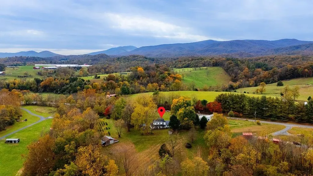 991 Hankey Mountain Highway Churchville VA 24421