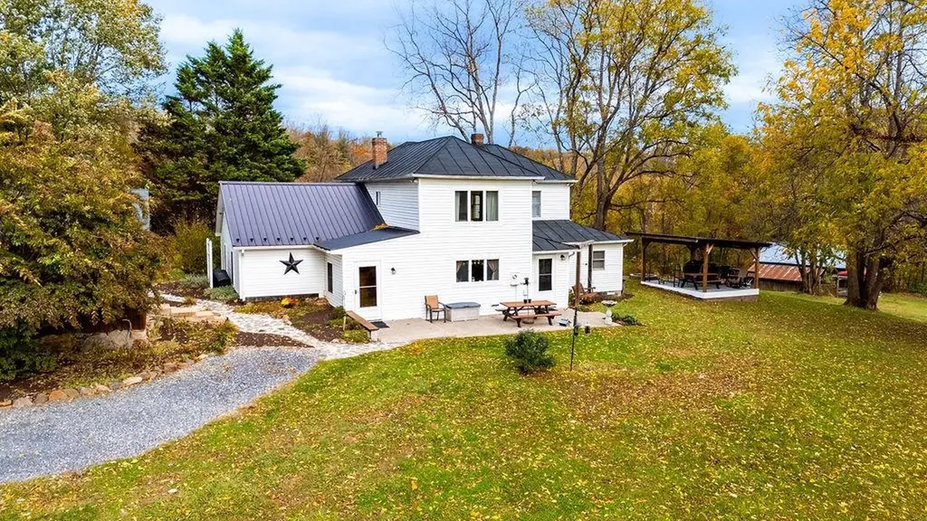 991 Hankey Mountain Highway Churchville VA 24421