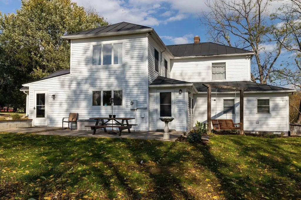 991 Hankey Mountain Highway Churchville VA 24421