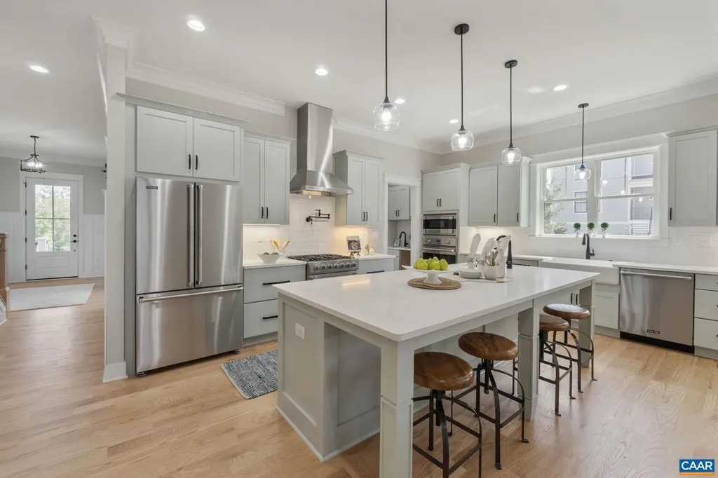 1603 Griffen Grove Charlottesville VA 22901