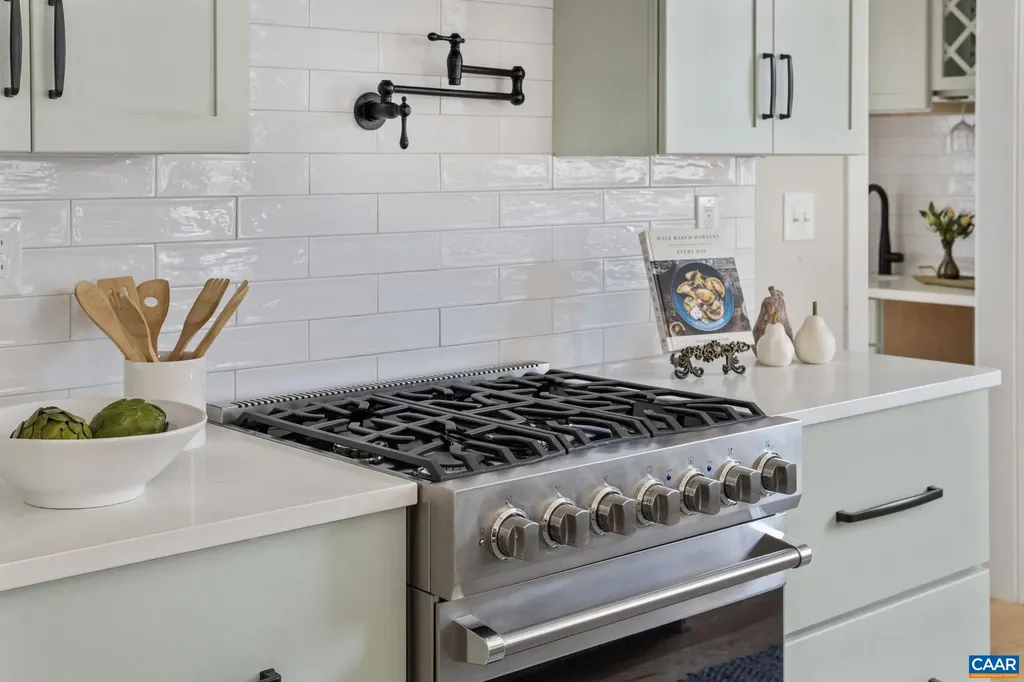 1603 Griffen Grove Charlottesville VA 22901