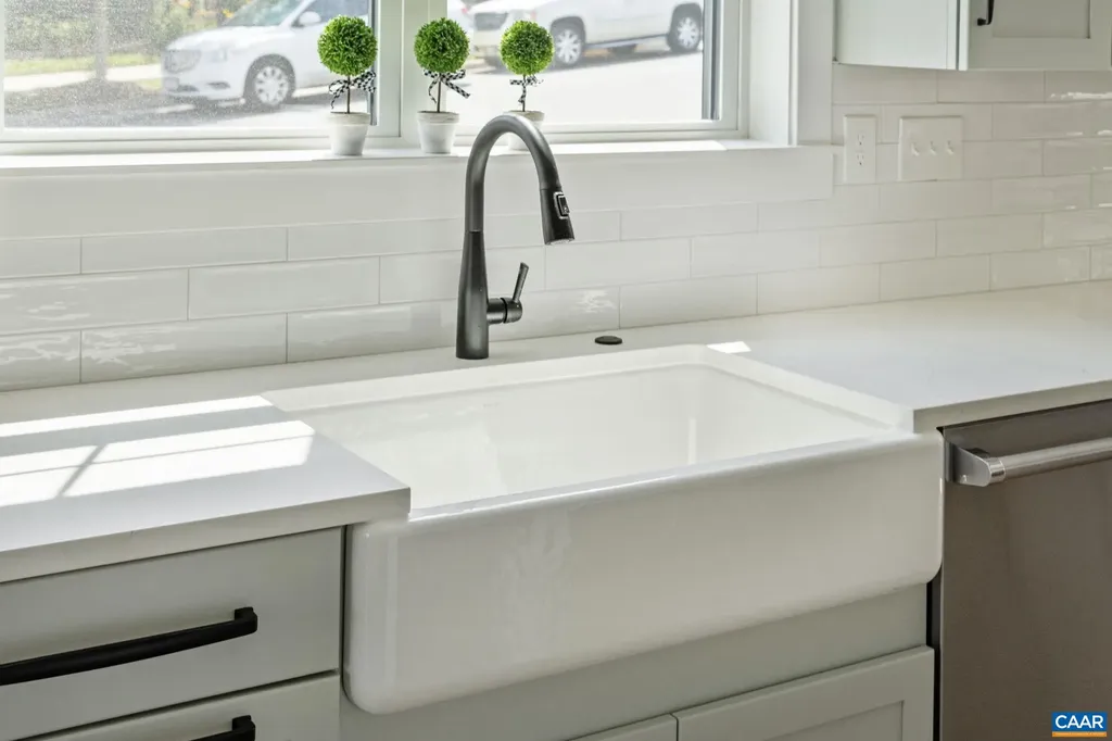 1603 Griffen Grove Charlottesville VA 22901