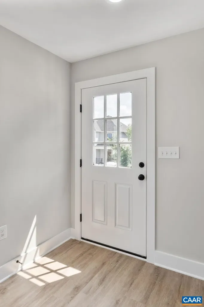 1603 Griffen Grove Charlottesville VA 22901