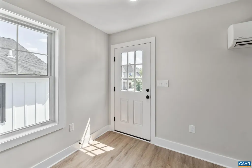 1603 Griffen Grove Charlottesville VA 22901