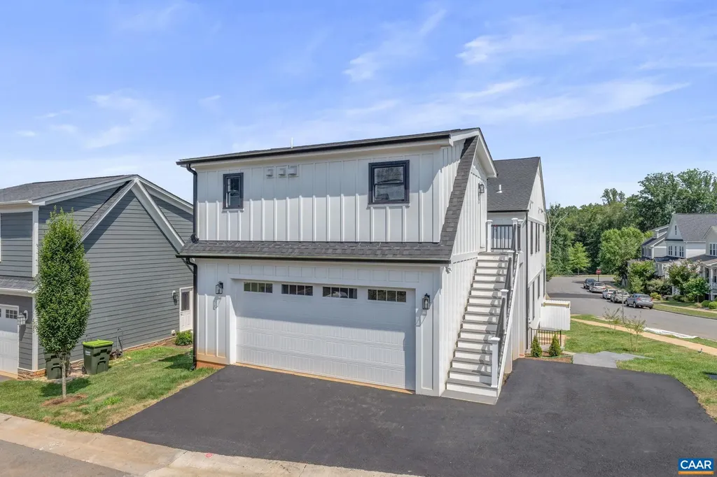 1603 Griffen Grove Charlottesville VA 22901