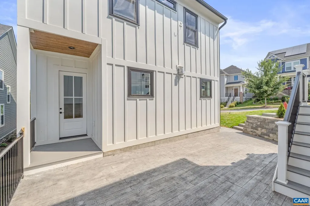 1603 Griffen Grove Charlottesville VA 22901