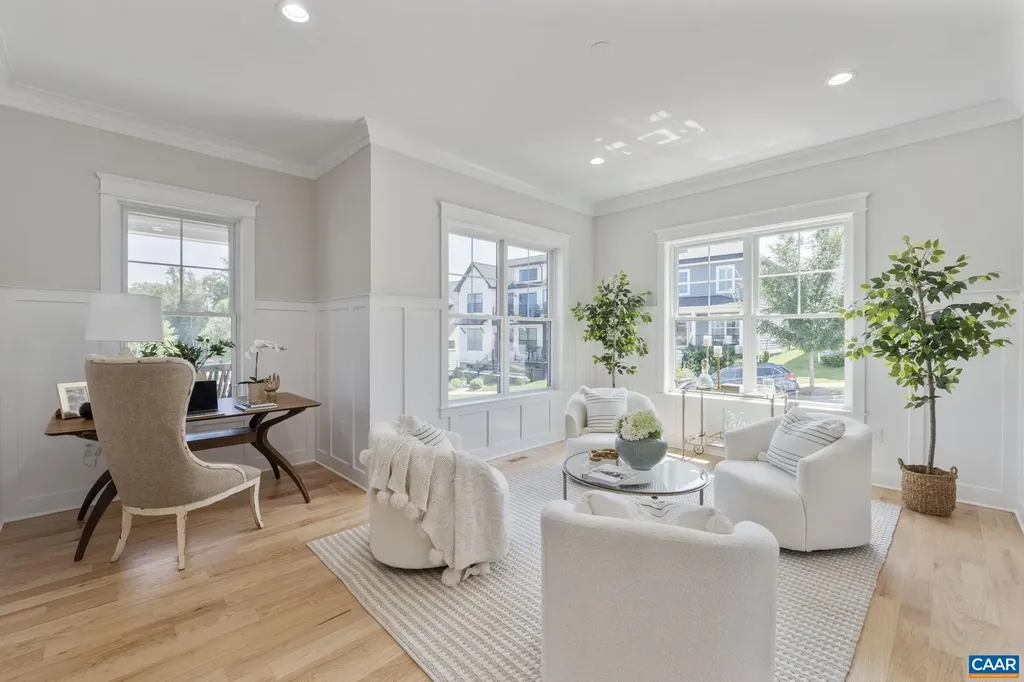 1603 Griffen Grove Charlottesville VA 22901