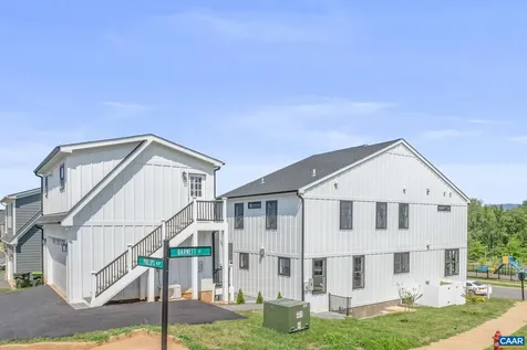 1603 Griffen Grove Charlottesville VA 22901