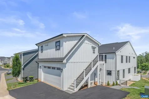1603 Griffen Grove Charlottesville VA 22901