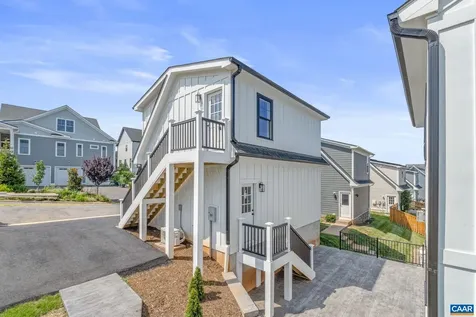 1603 Griffen Grove Charlottesville VA 22901