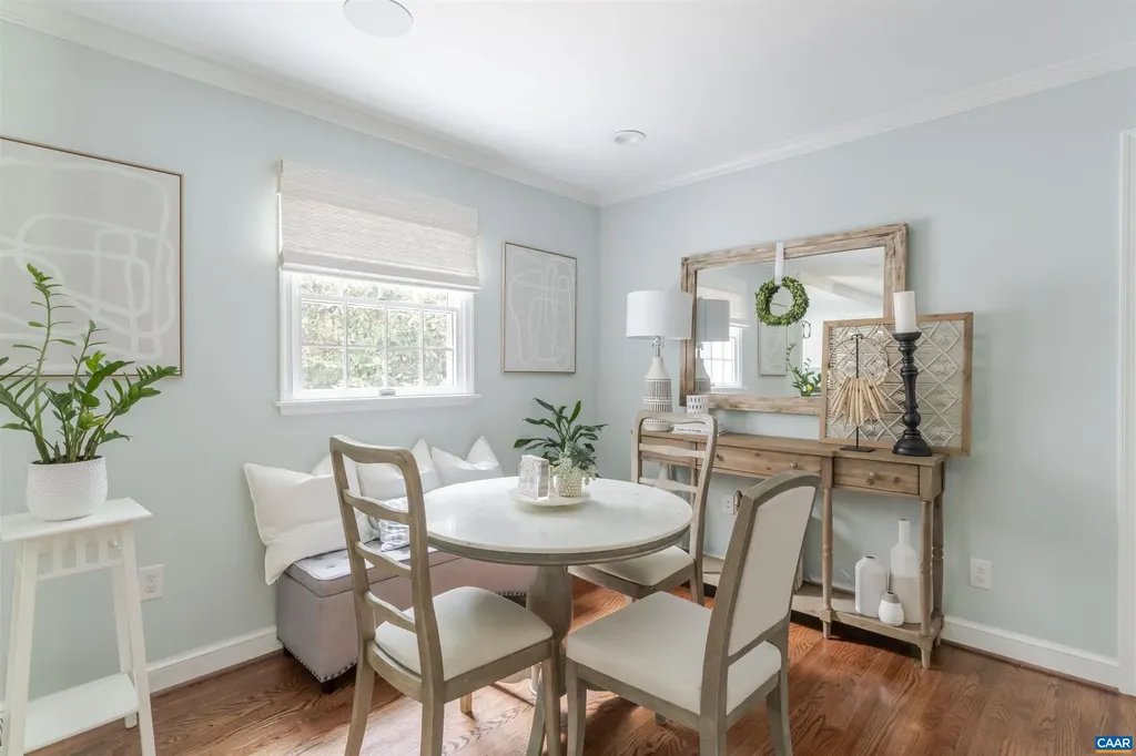 3359 Marsden Point Keswick VA 22947