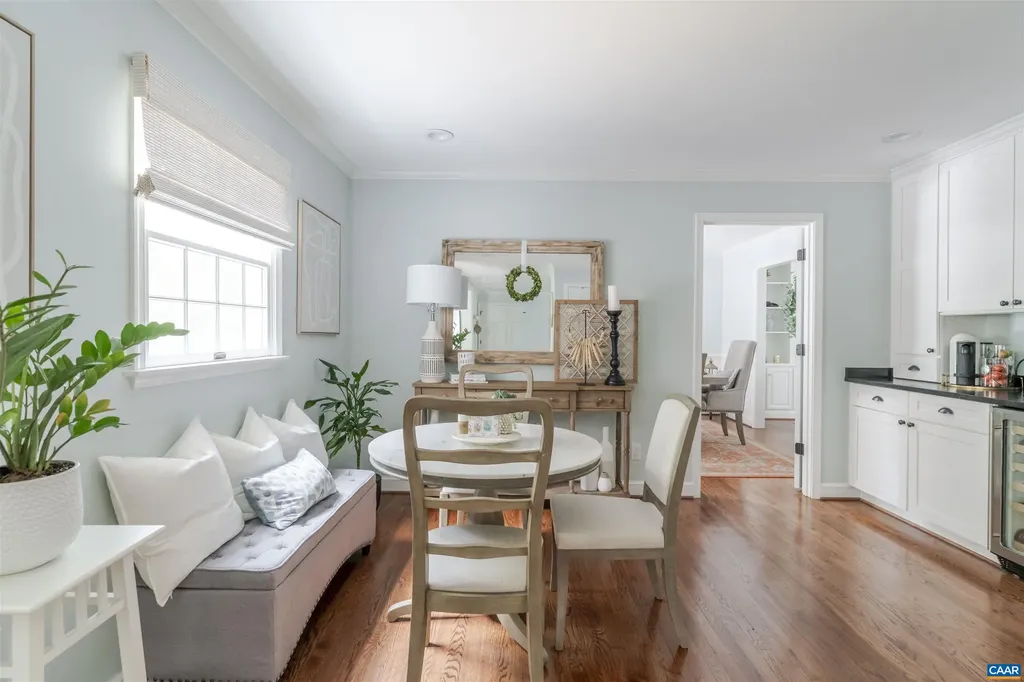 3359 Marsden Point Keswick VA 22947