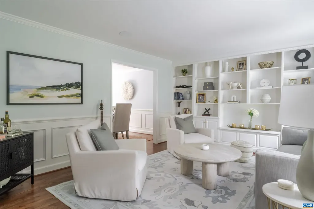 3359 Marsden Point Keswick VA 22947