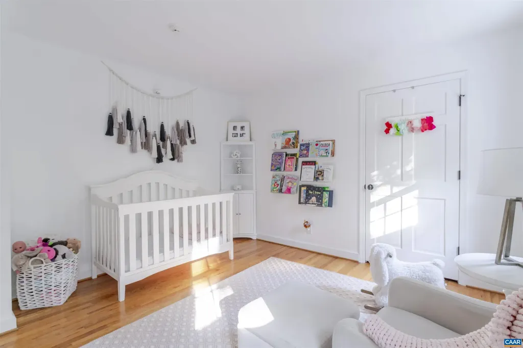 3359 Marsden Point Keswick VA 22947