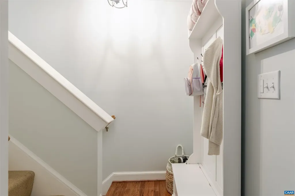 3359 Marsden Point Keswick VA 22947