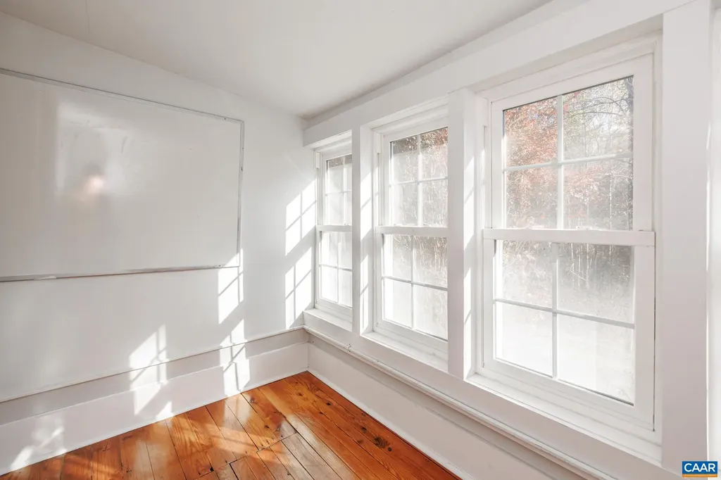 2860 King Solomons Lane Esmont VA 22937