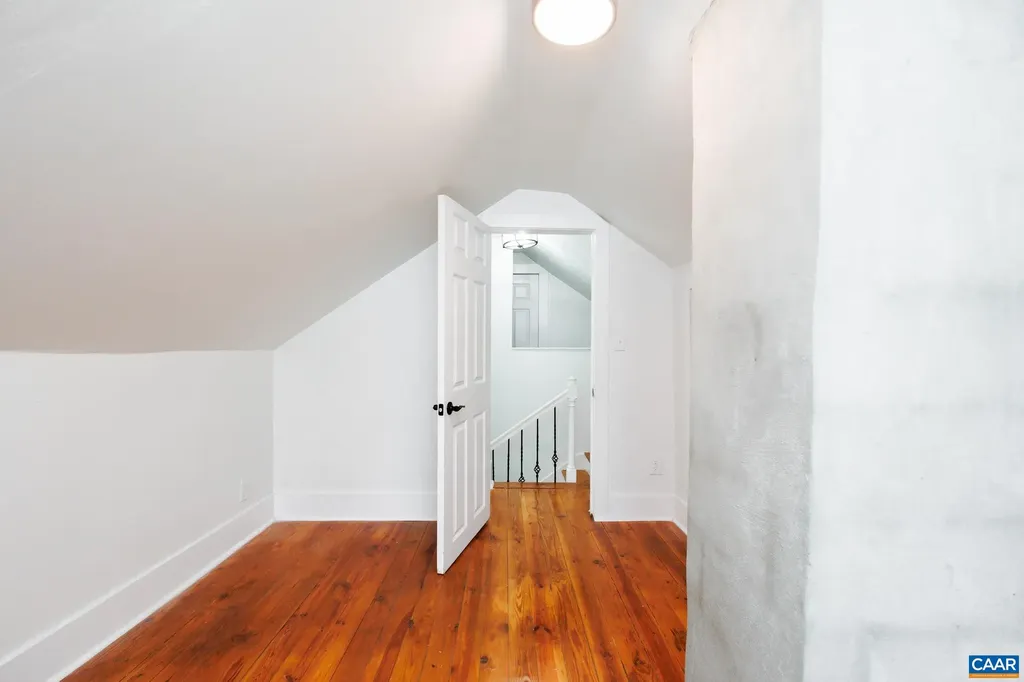 2860 King Solomons Lane Esmont VA 22937