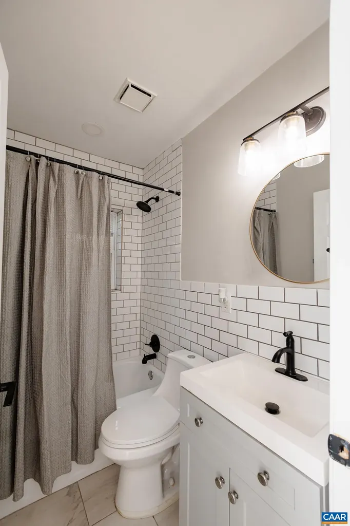 2860 King Solomons Lane Esmont VA 22937