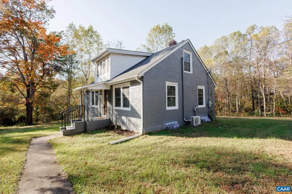 2860 King Solomons Lane Esmont VA 22937