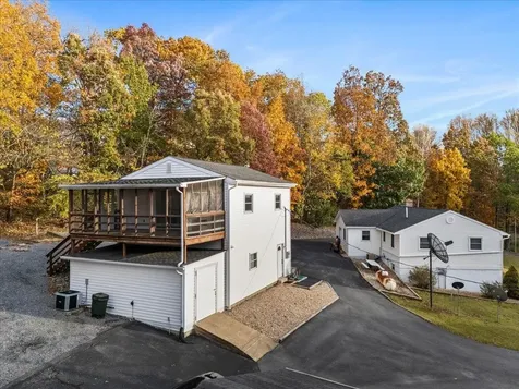 9508 Koontz Corner Road Rockingham VA 22802