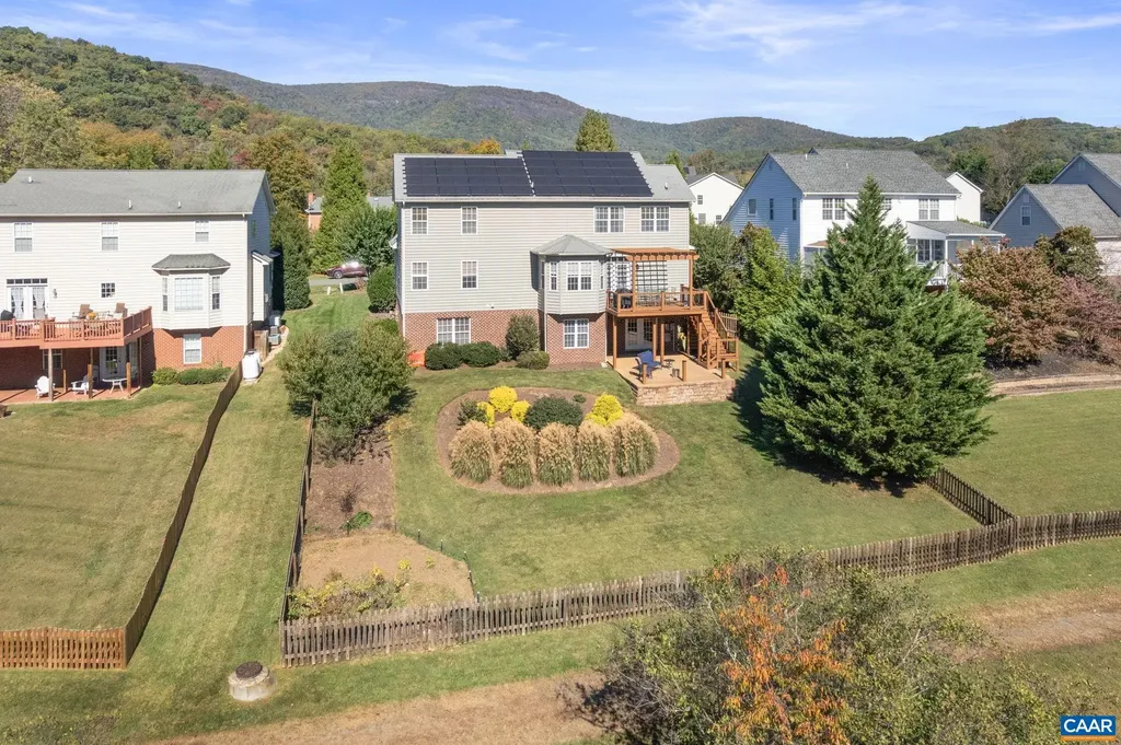 1811 Lanetown Way Crozet VA 22932