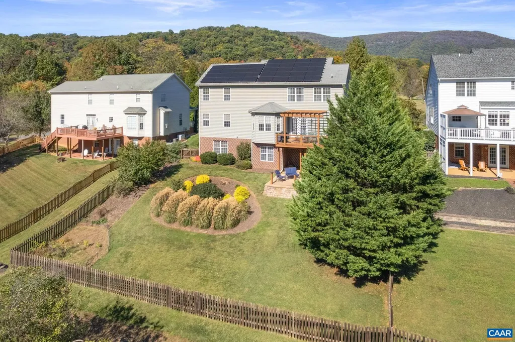 1811 Lanetown Way Crozet VA 22932