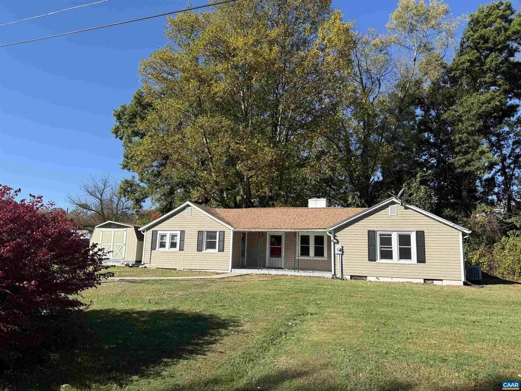 35 Stanley Street Staunton VA 24401