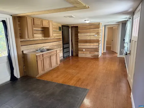 35 Stanley Street Staunton VA 24401