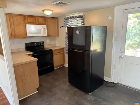 35 Stanley Street Staunton VA 24401
