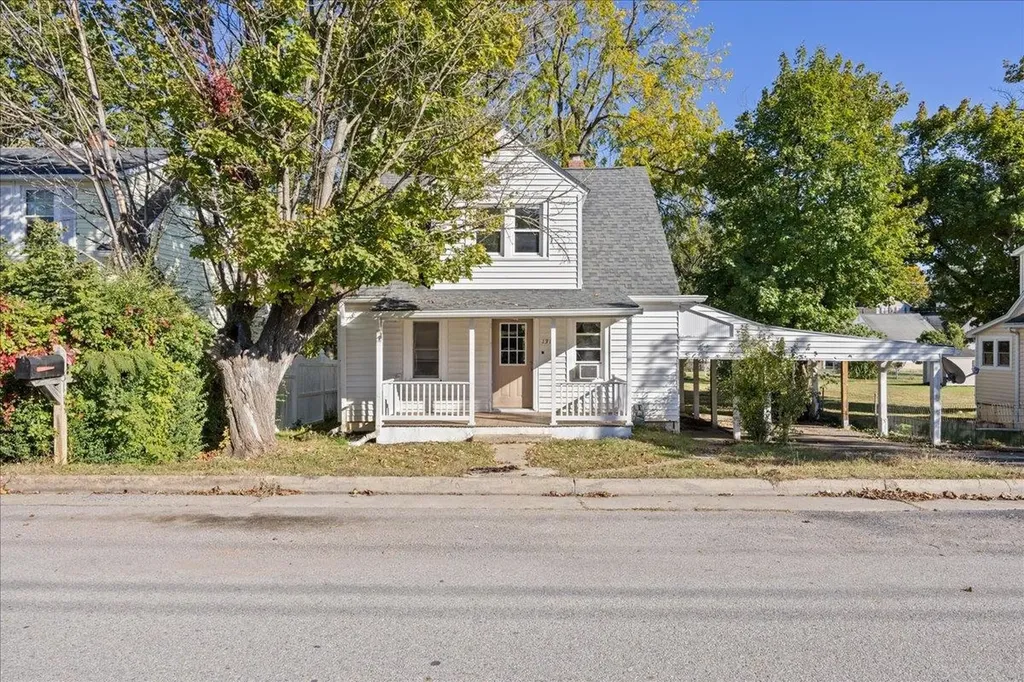 1311 Lyle Avenue Staunton VA 24401