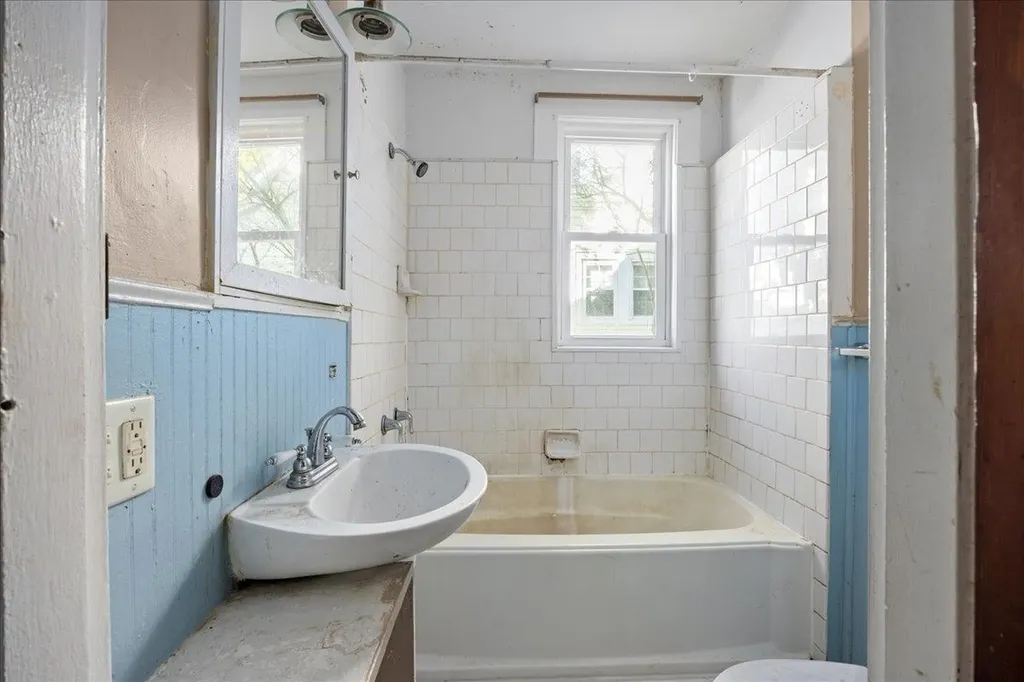 1311 Lyle Avenue Staunton VA 24401