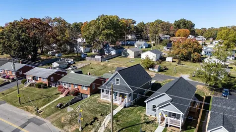 416 Grubert Avenue Staunton VA 24401